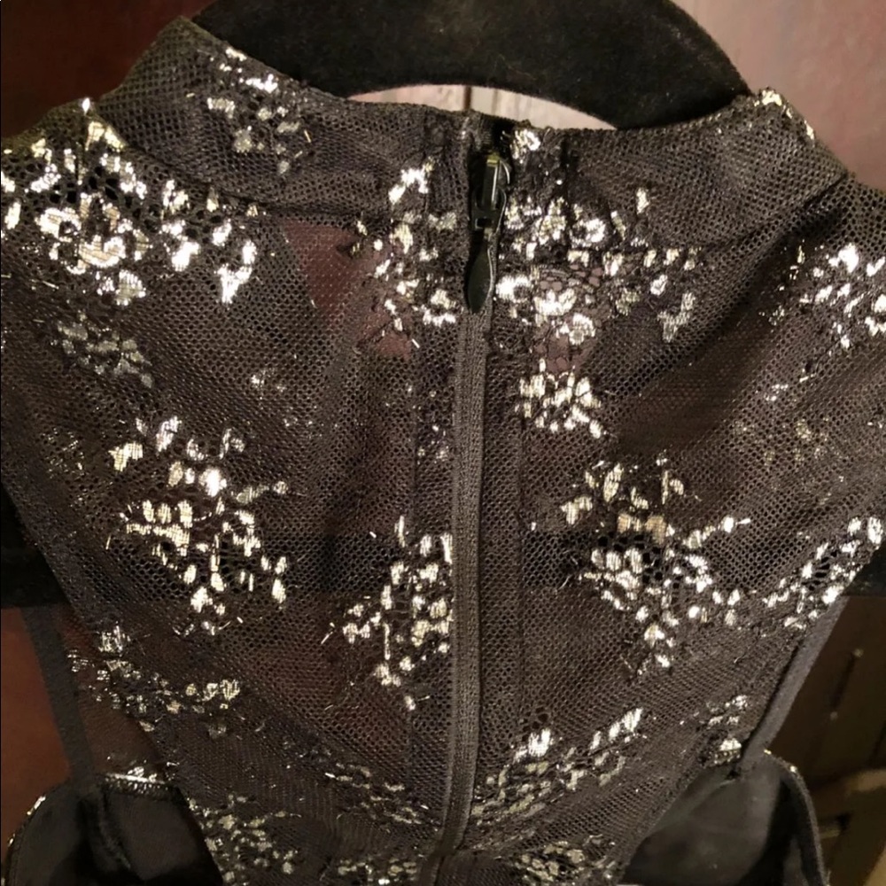 Crop top - Picture 3 of 3